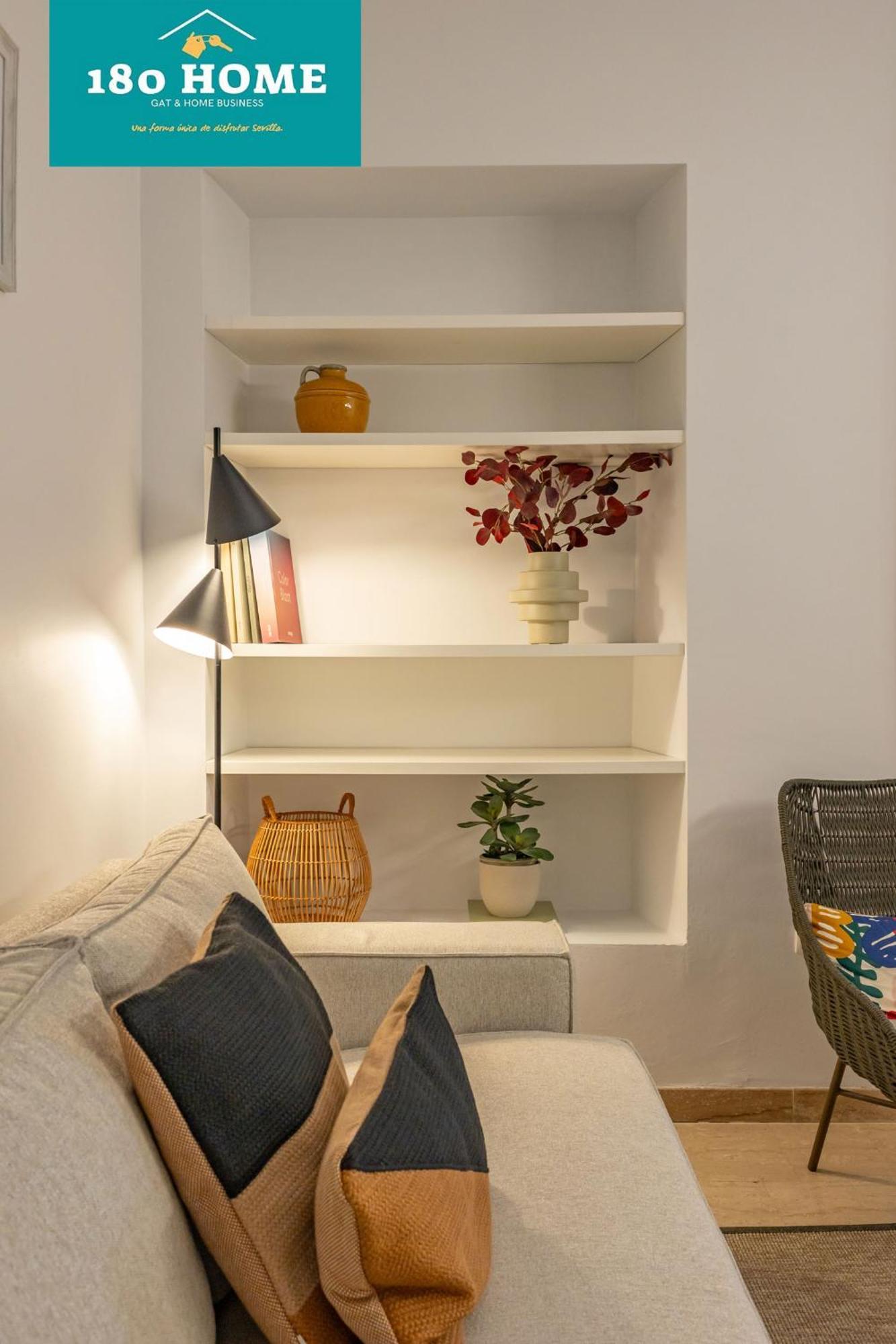 180 Home Goyeneta Luxury Seville Exterior photo